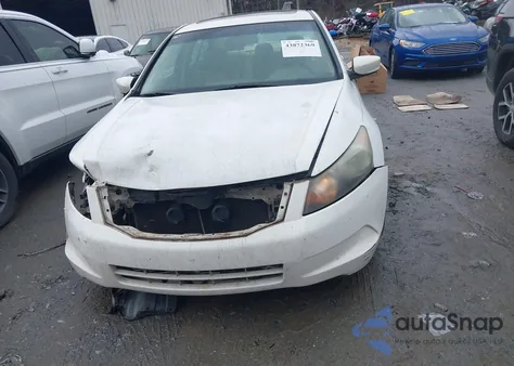 2010 Honda Accord 2.4 Ex-L z USA, uszkodzony, nr VIN 1HGCP2F87AA077480